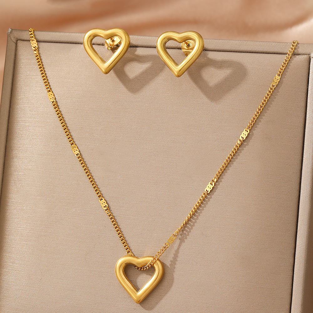 An Elegant Two-piece Jewelry Set With A Hollow Love Design, Including A Pendant Necklace And Love Earrings. Available In Gold And Silver, An Elegant Two-piece Jewelry Set With A Hollow Love Design, Including A Pendant Necklace And Love Earrings. Available In Gold And Silver,