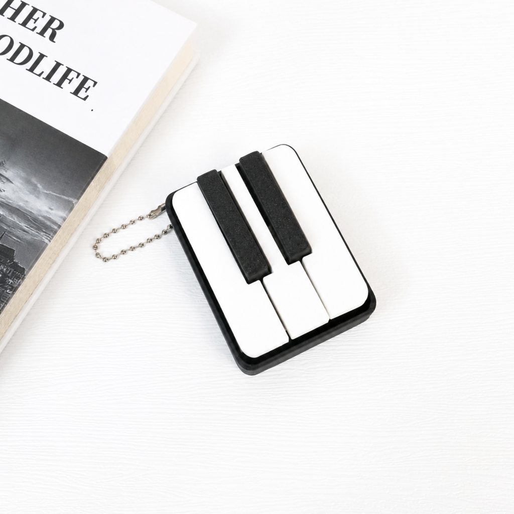 Mini Piano Key Fidget Keychain, Pressable Keyboard Ornament, Stress Relief Bag Charm Decor, Creative Small Gift